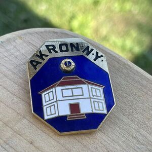 Lions‎ Club Lapel Pin Akron NY 1.5"